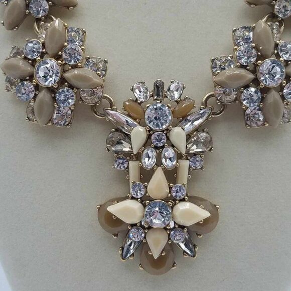 J Crew Champaign and Clear Rhinestone Crystal Necklace with Neutral Stones - Picture 2 of 10